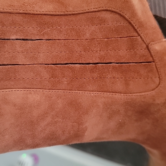 Charles by charles david "Shopper" Kid Suede Bootie - Picture 4 of 10